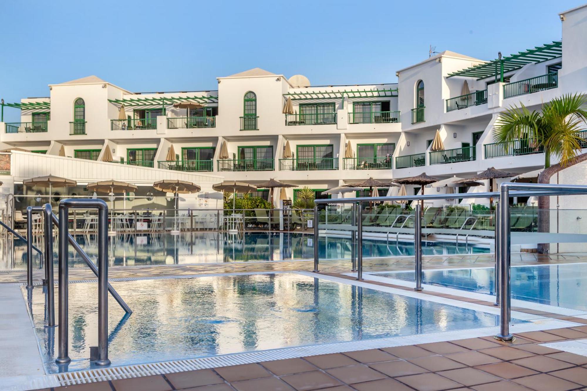 Апарт готель Club Del Carmen Пуерто-дель-Кармен Екстер'єр фото