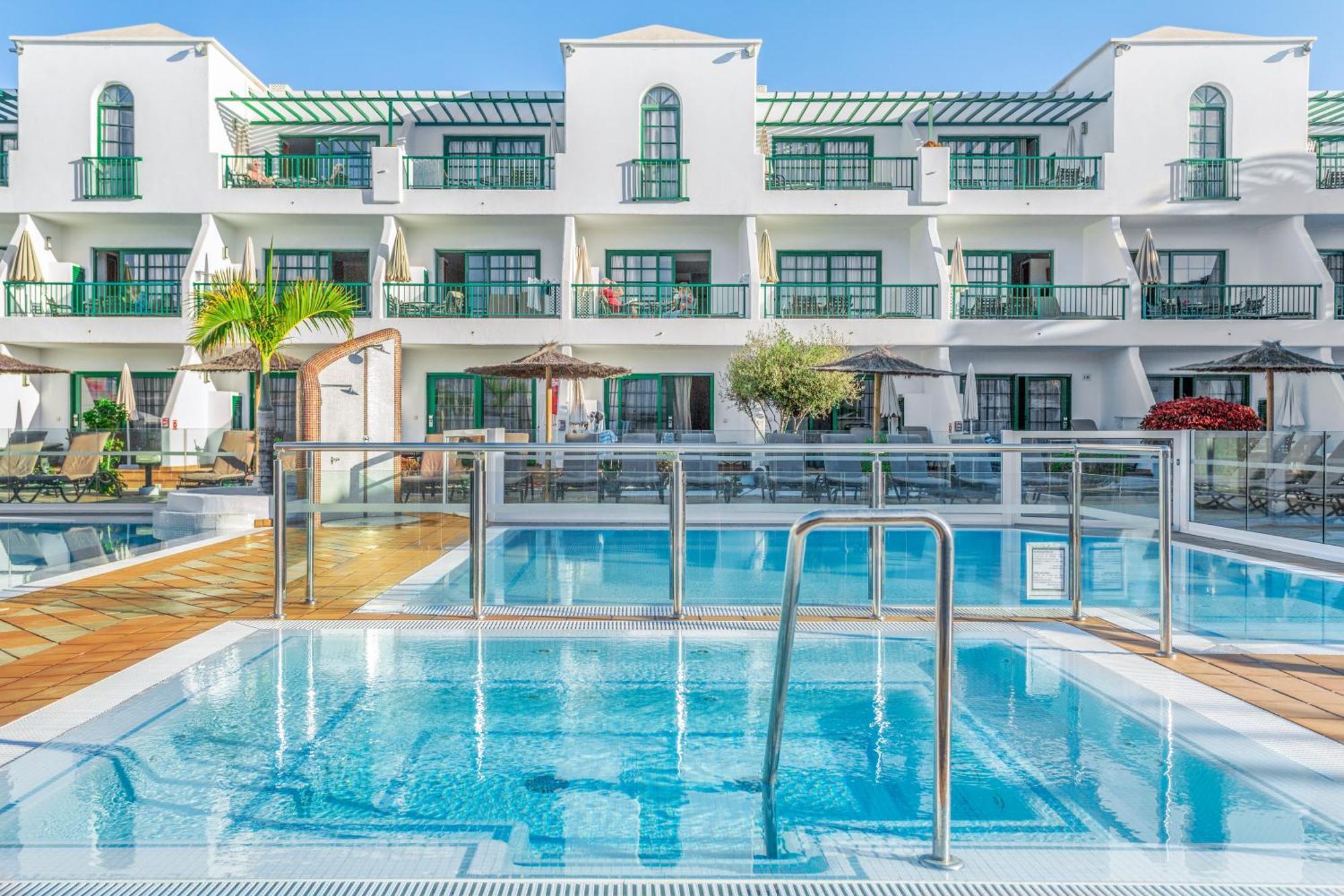 Апарт готель Club Del Carmen Пуерто-дель-Кармен Екстер'єр фото