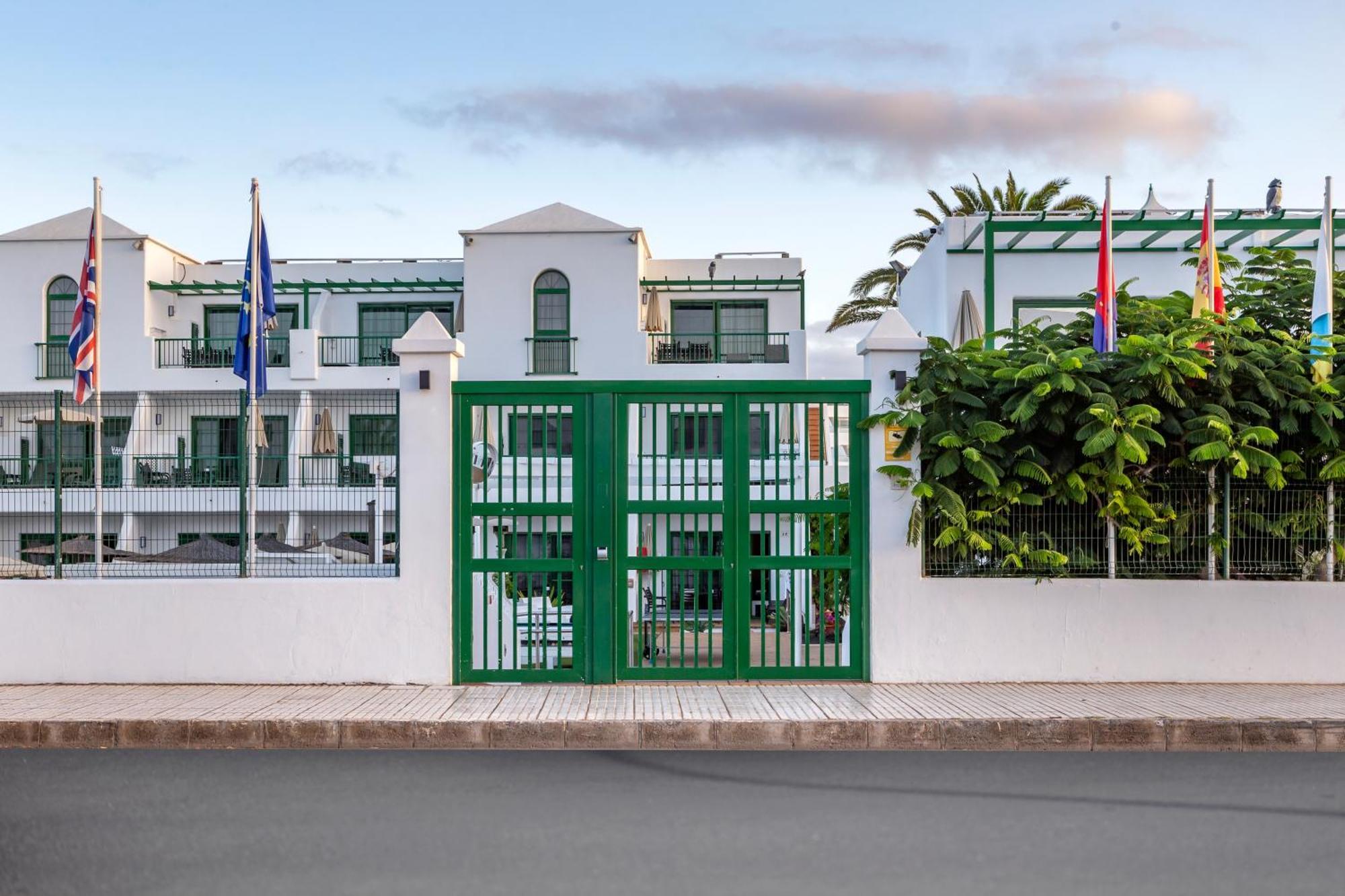 Апарт готель Club Del Carmen Пуерто-дель-Кармен Екстер'єр фото